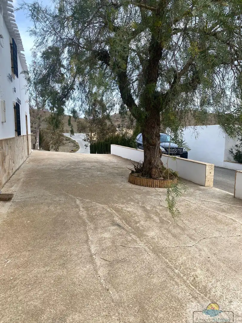 Parking de Finca rústica de alquiler en Vélez-Rubio
