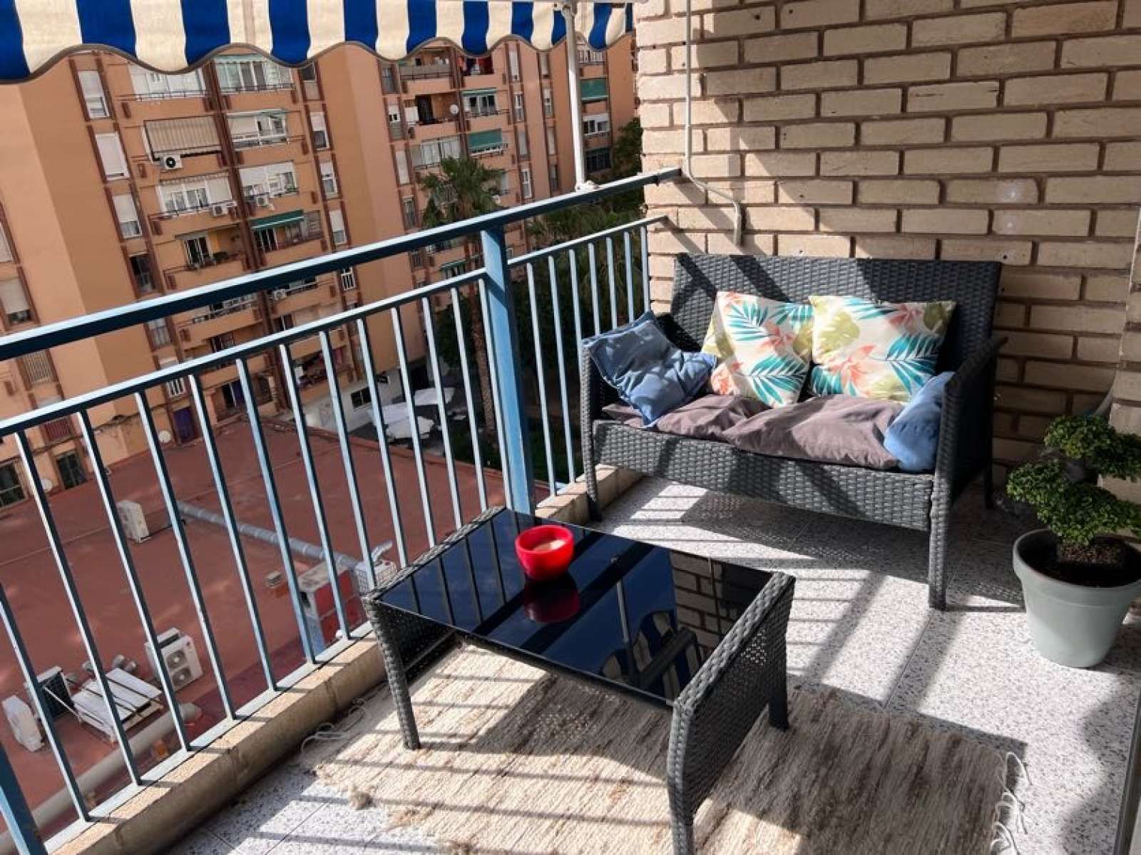 Apartment to share in Ciutat Jardí