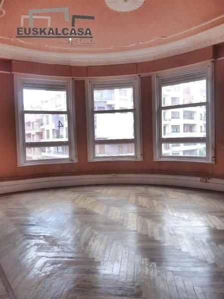 Bedroom of Flat for sale in Bilbao   with Heating