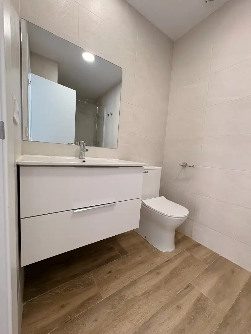 Baño de Apartamento de alquiler en Xirivella con Amueblado