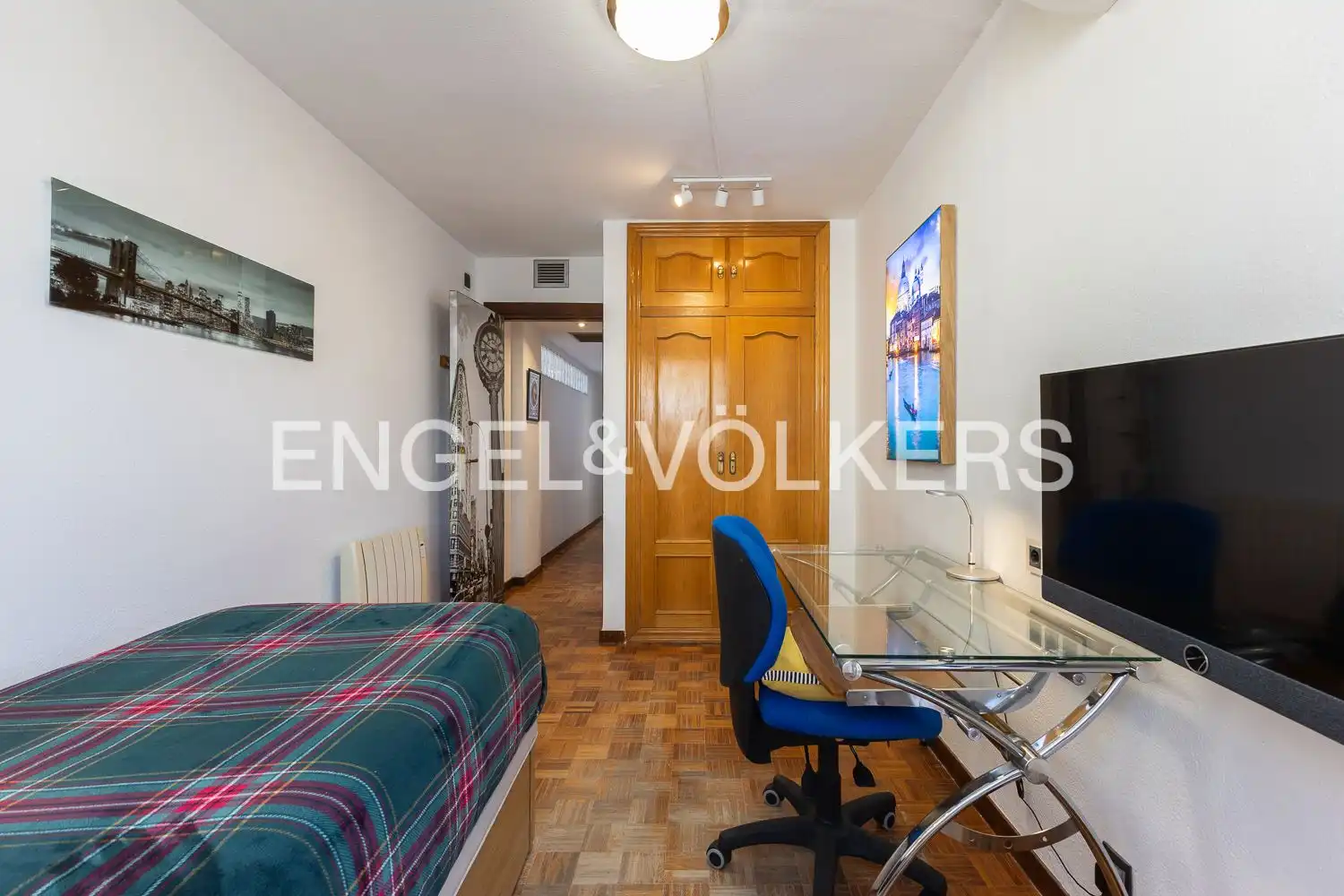 Habitación de Piso de alquiler en Valencia con Aire acondicionado, Calefacción y Parquet