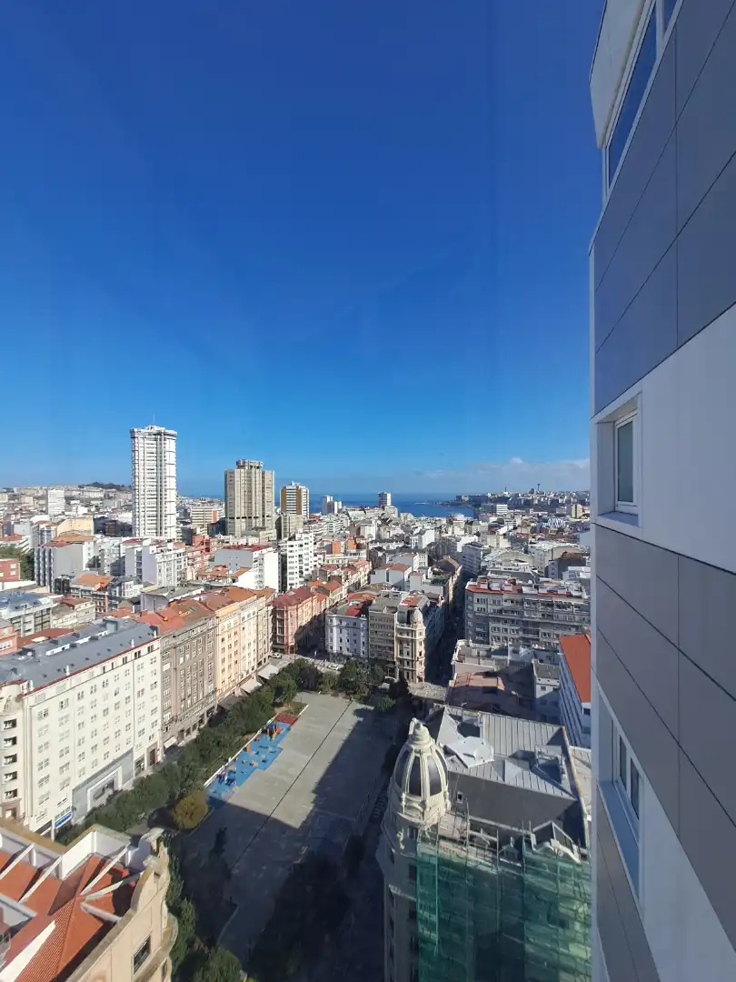 Piso de alquiler en A Coruña Capital  con Calefacción, Terraza y Amueblado