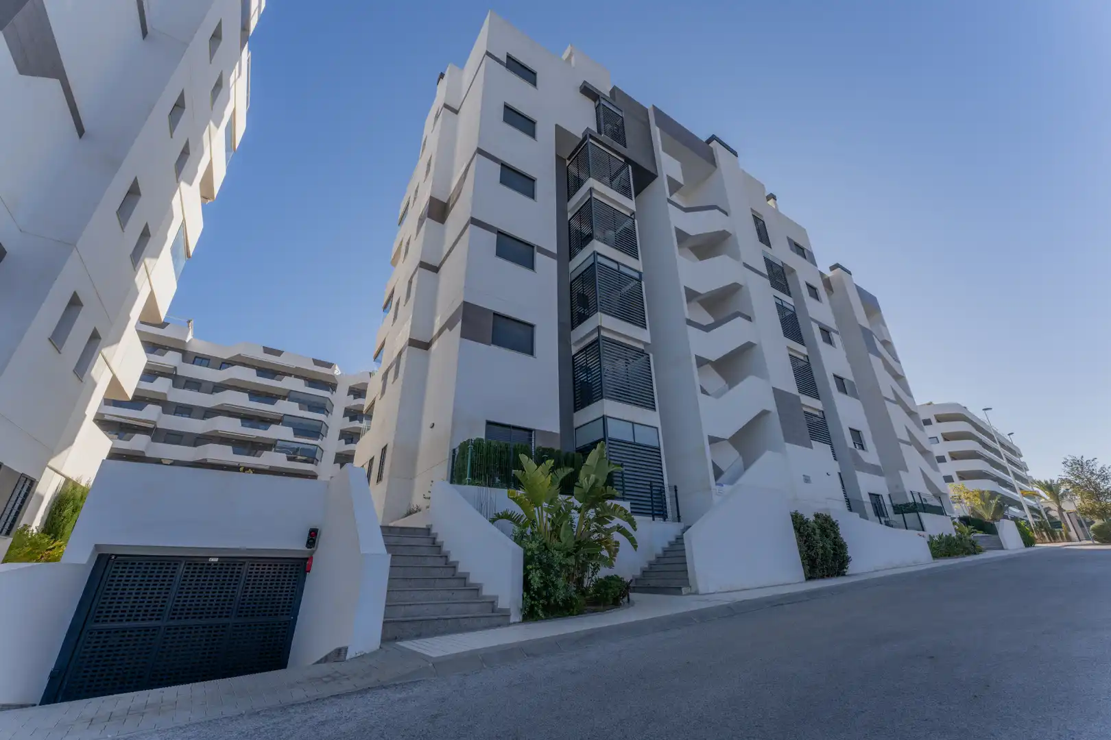 Vista exterior de Apartamento en venta en Elche / Elx con Calefacción, Terraza y Piscina