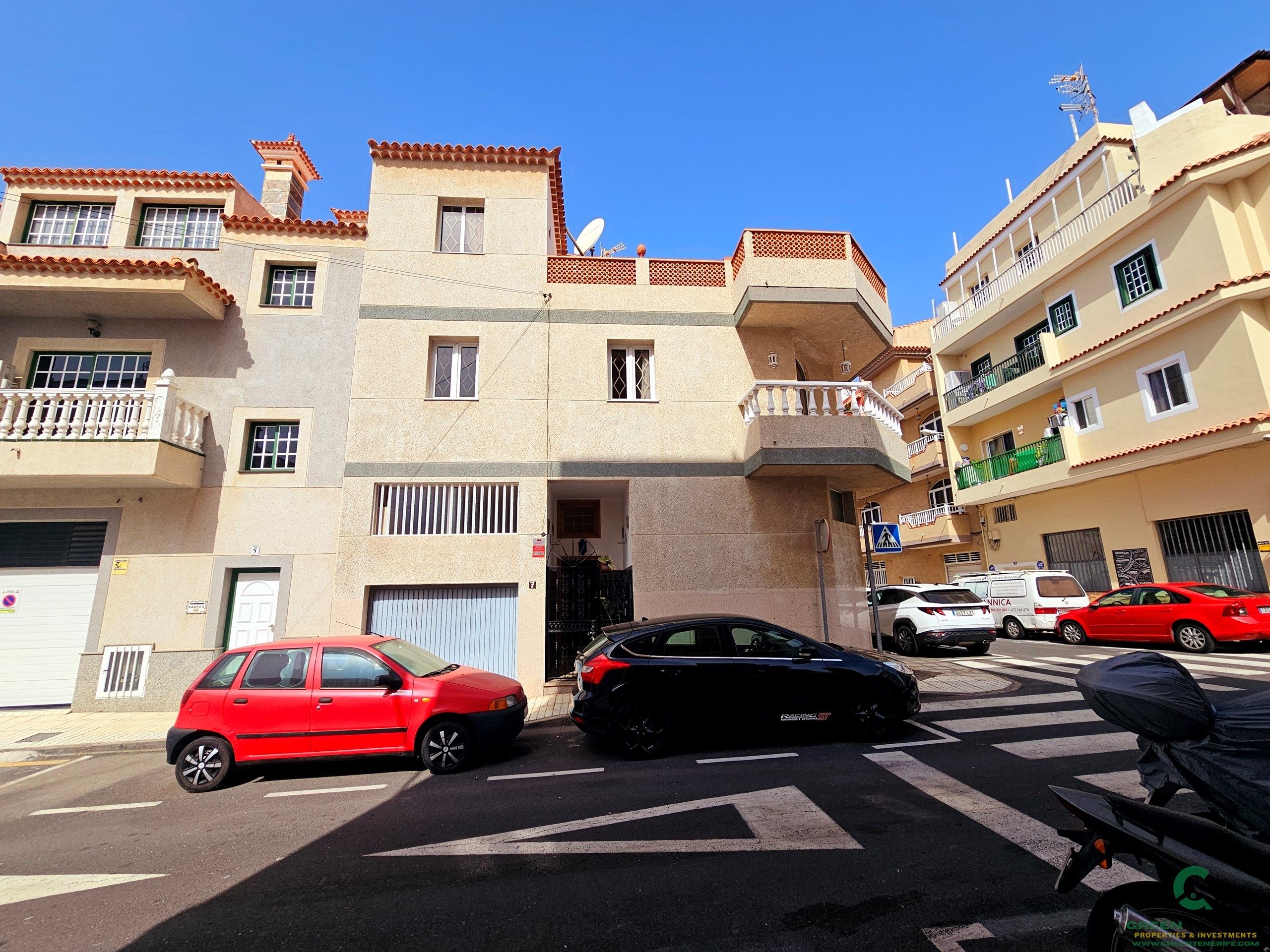Exterior view of House or chalet for sale in Arona