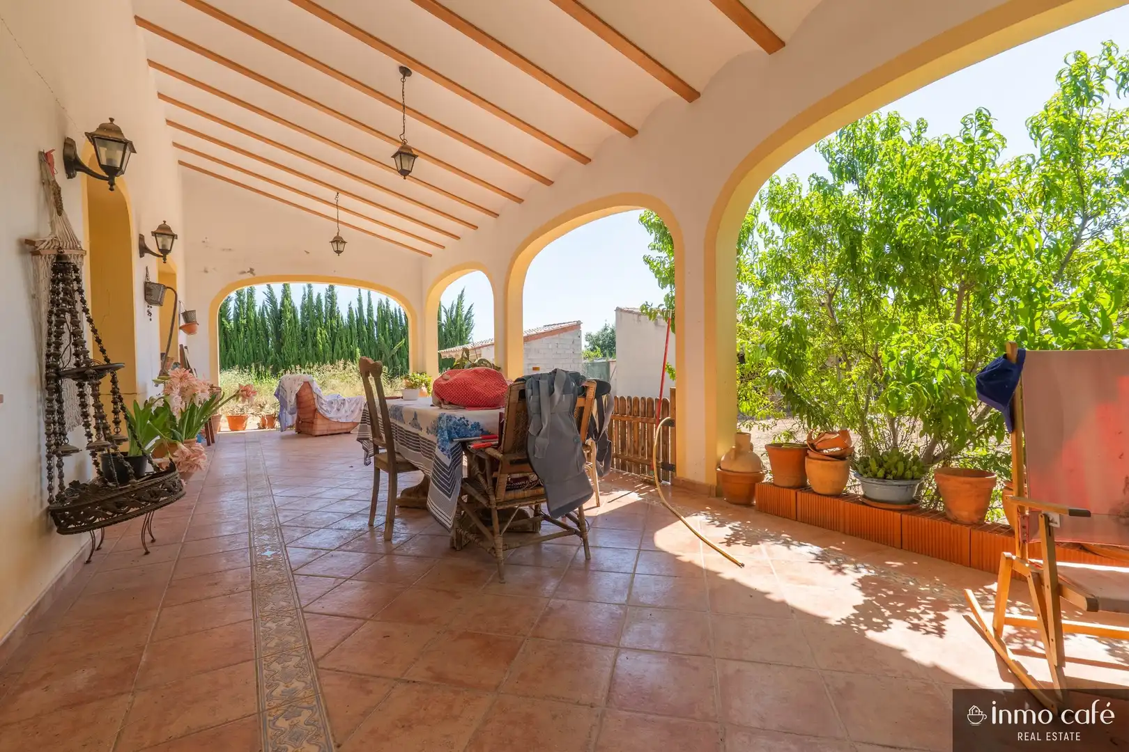 Terrace of Houses for sale in Canals  with Terrace