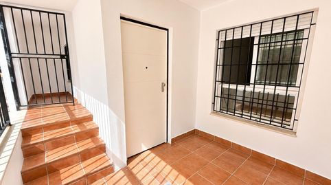 Foto 2 de Piso en venta en Calle Calle Zegríes, Aguadulce Sur, Roquetas de Mar