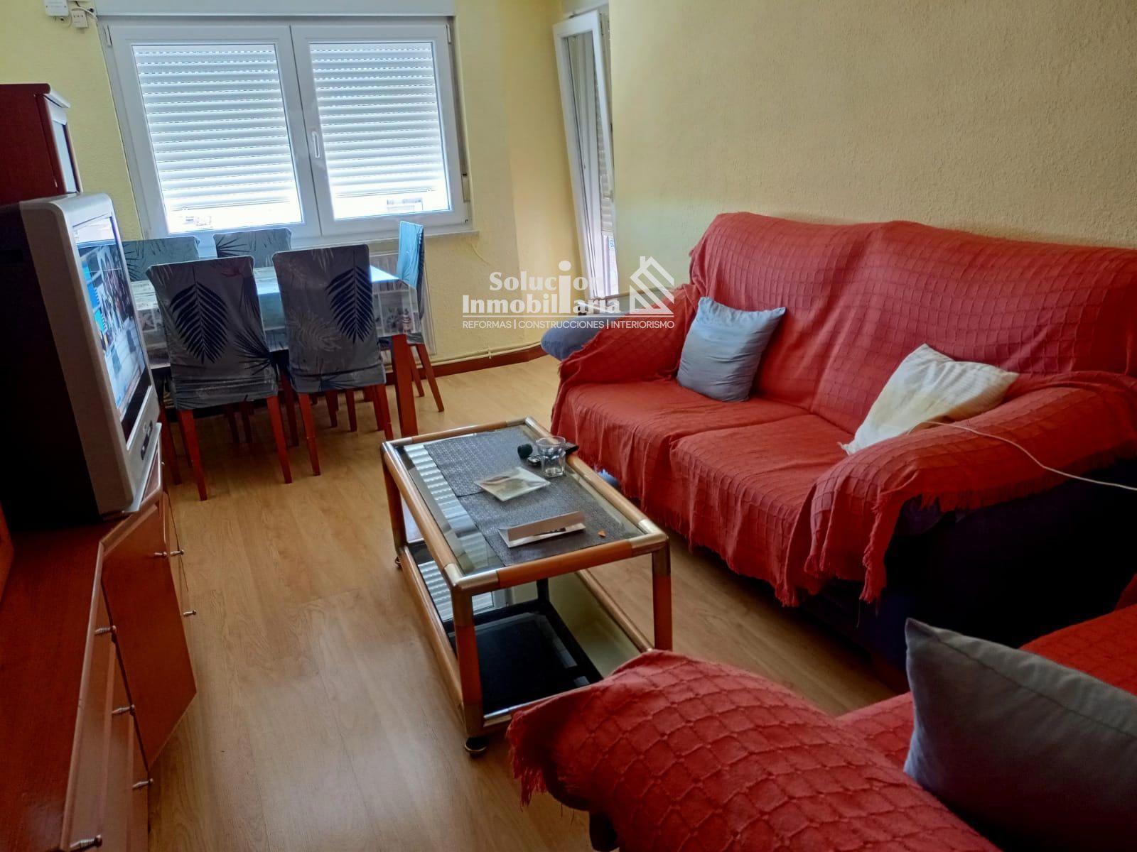 Living room of Flat to rent in Salamanca Capital  with Heating, Terrace and Furnished