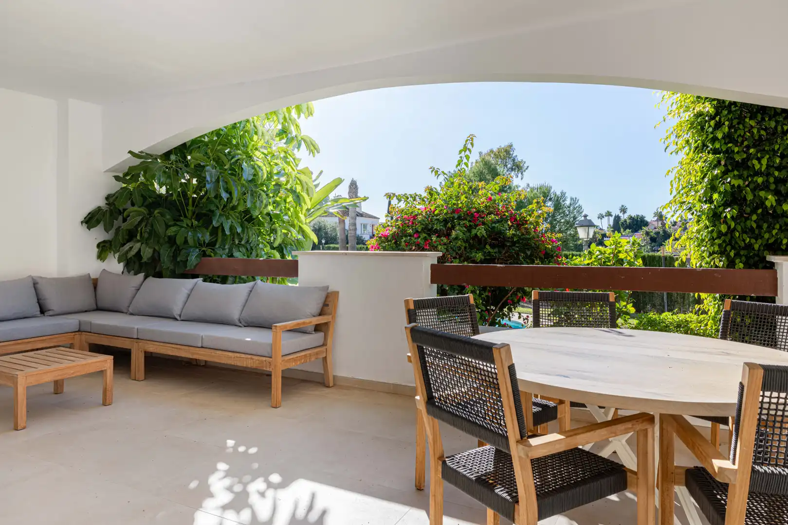 Apartment mit Terrasse zum Verkauf in Nueva Andalucía