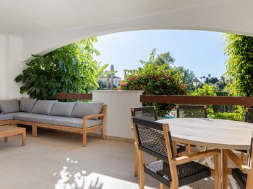 Apartment with balcony for sale in Nueva Andalucía