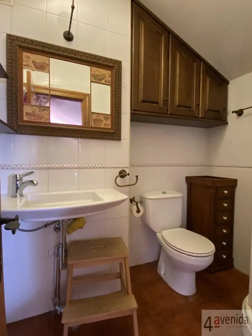 Bathroom of Houses for sale in Nava  with Heating and Terrace