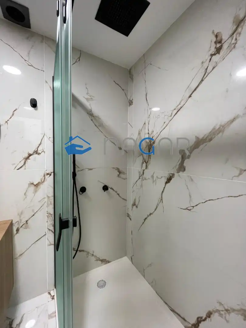 Piso en venta en La Línea de la Concepción, Cádiz