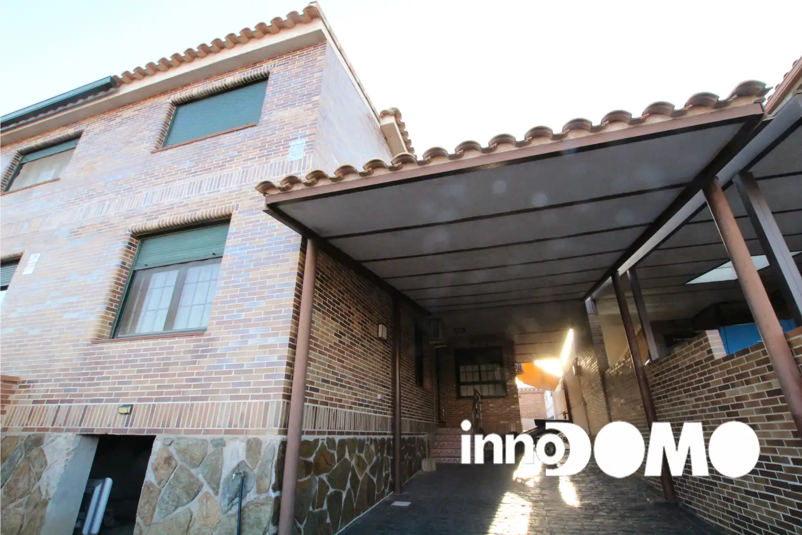 Vista exterior de Casa adosada en venta en Argés con Aire acondicionado, Calefacción y Jardín privado