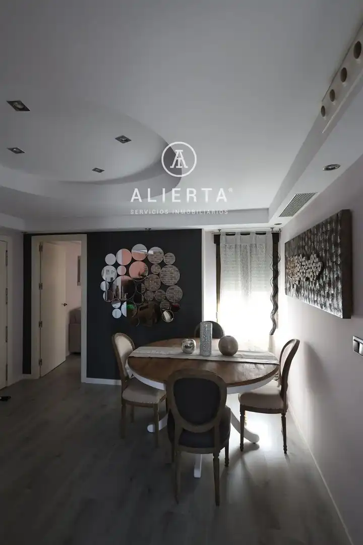 Dining room of Flat for rent in Zaragoza  with Air Conditioner and Heating