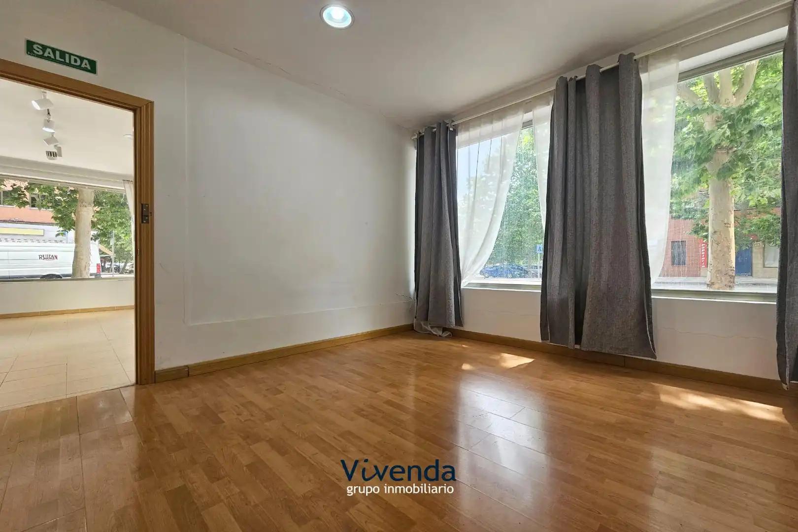 Bedroom of Commercial properties for rent in Humanes de Madrid  with Air Conditioner