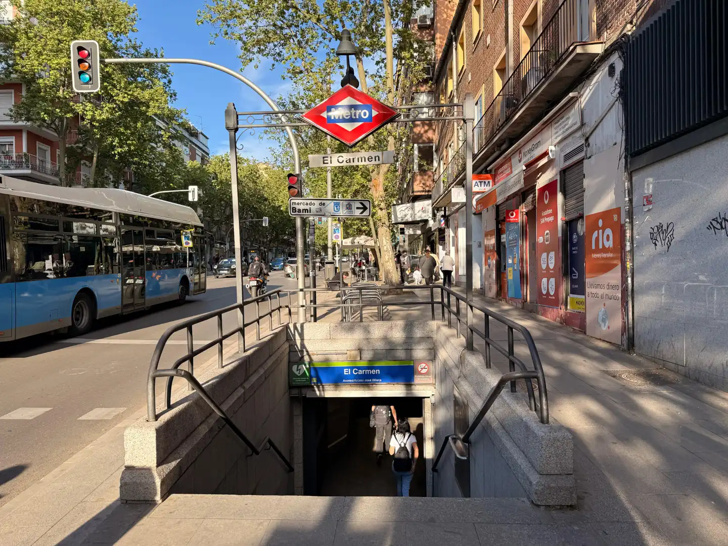 Vista exterior de Piso en venta en Madrid con Calefacción, Terraza y Trastero