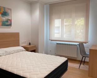 Bedroom of Flat to rent in Pontevedra Capital 