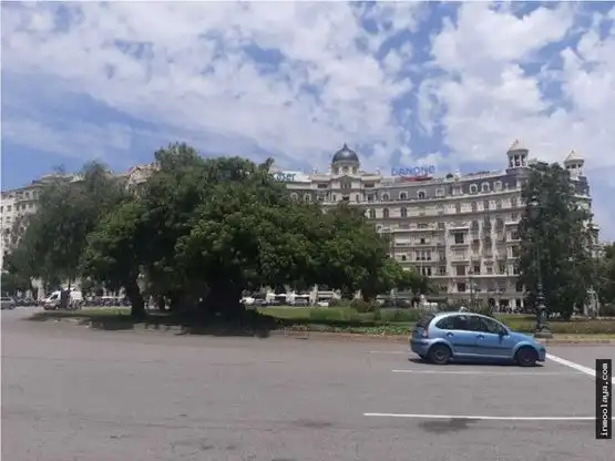 Vista exterior de Local en traspaso en Barcelona con Aire acondicionado, Calefacción y Amueblado