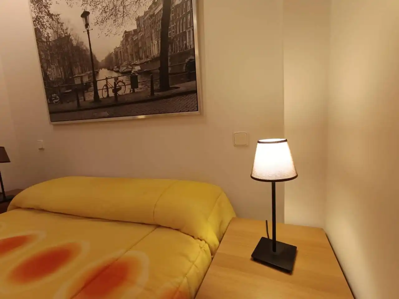 Habitación de Apartamento de alquiler en Toledo con Aire acondicionado, Calefacción y Trastero