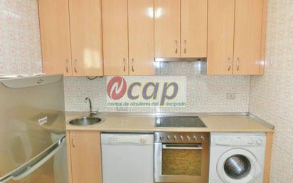 Kitchen of Flat to rent in Gijón   with Parquet flooring, Furnished and Washing machine