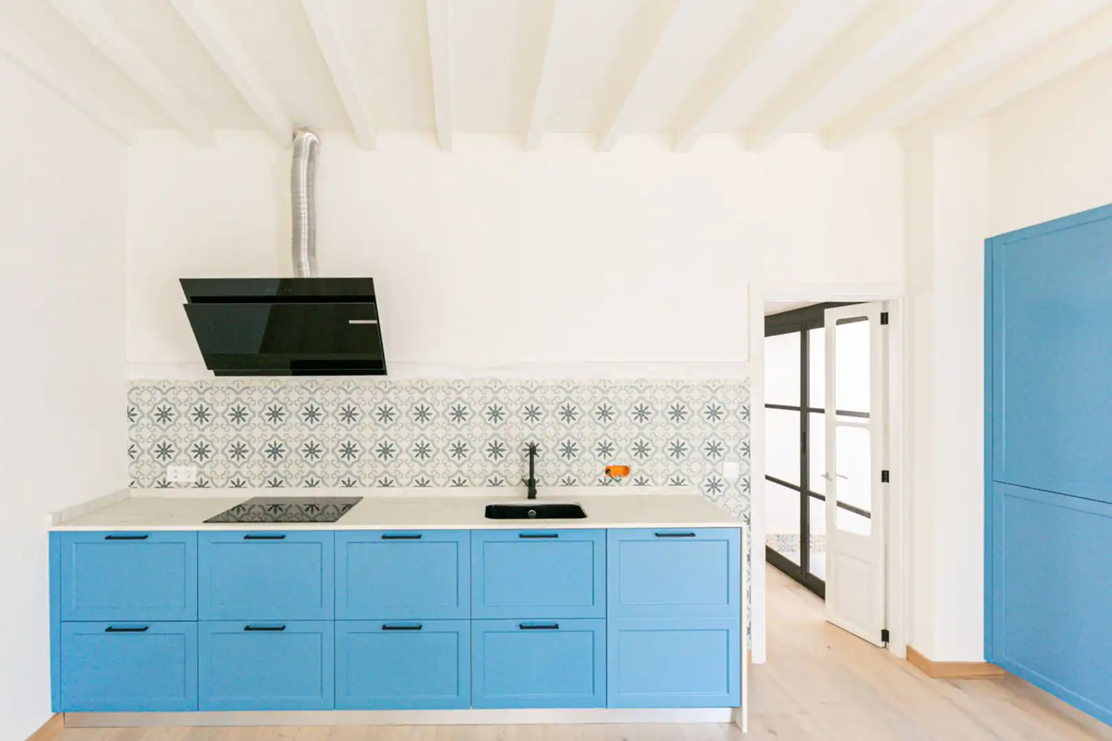 Küche von Wohnungen zur Miete in  Palma de Mallorca mit Terrasse und Balkon