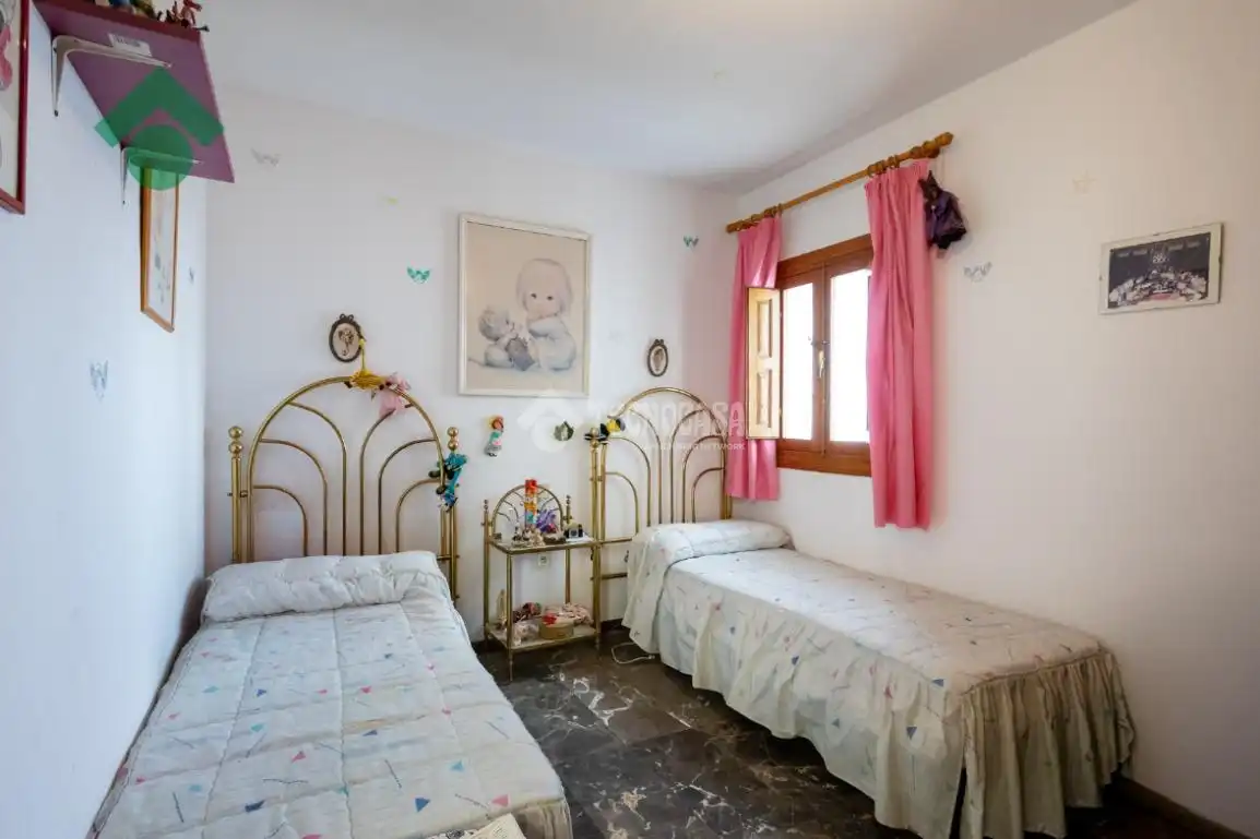 Habitación de Casa adosada en venta en Nerja con Jardín privado