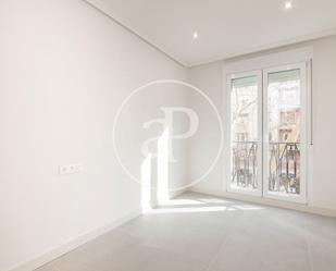 Bedroom of Flat to rent in  Madrid Capital  with Heating and Balcony