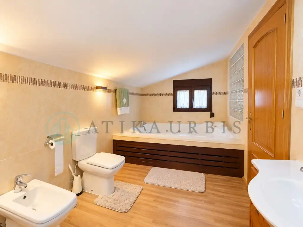 Bathroom of Detached homes for sale in Churriana