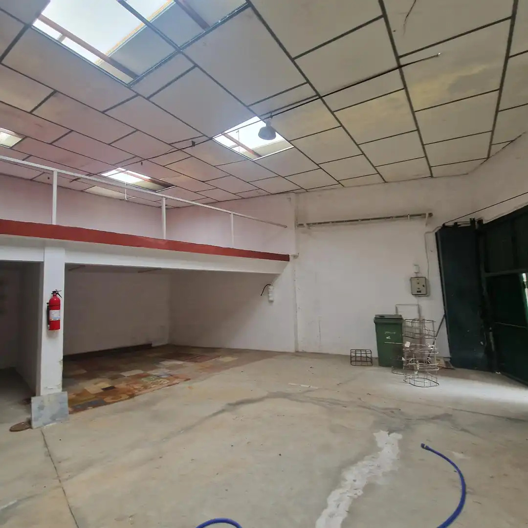 Nave industrial de alquiler en Torrelaguna