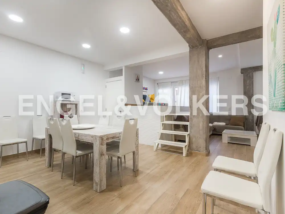 Sala d'estar de Pis de lloguer en Valencia amb Aire condicionat, Calefacció i Parquet
