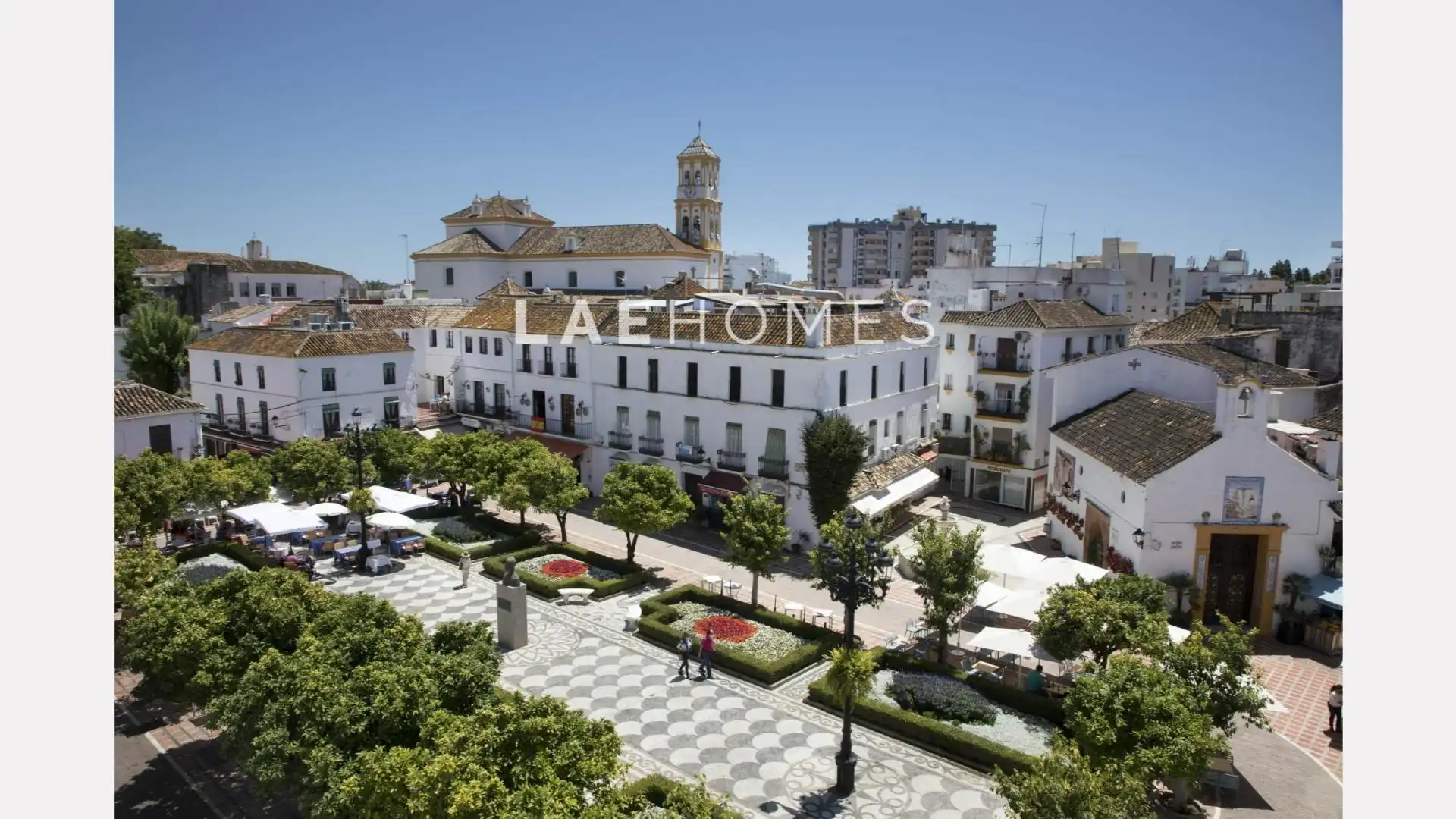 Exterior view of Apartments for sale in Marbella  with Private garden, Terrace and Storage room