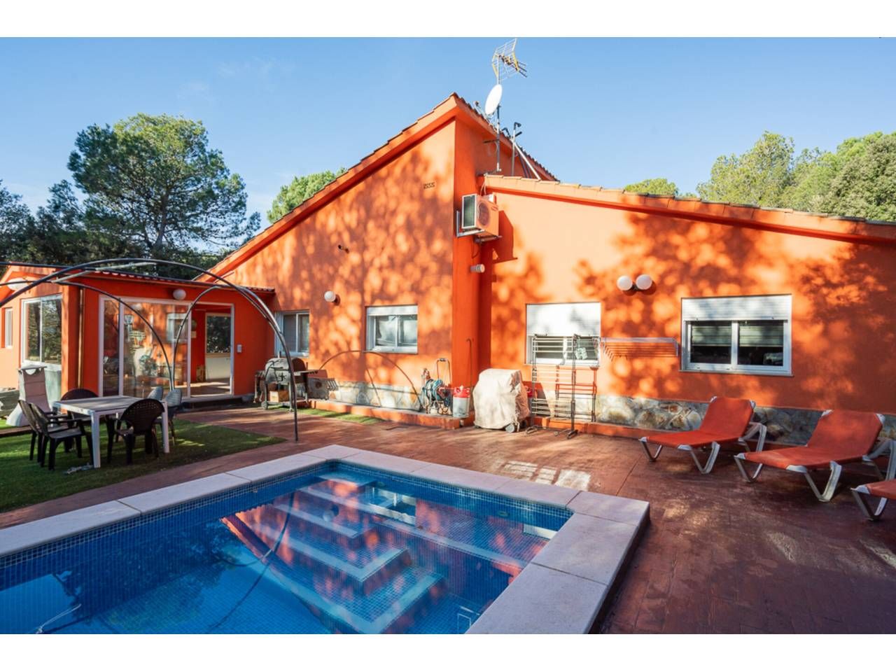 Swimming pool of House or chalet for sale in Seva  with Private garden, Terrace and Swimming Pool