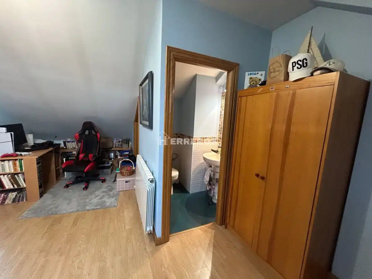 Casa adosada en venta en  Logroño con Aire acondicionado, Calefacción y Jardín privado
