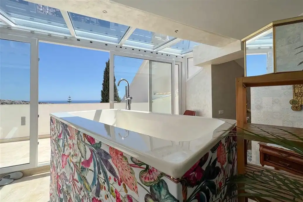 Bany de Casa o xalet en venda en Mijas amb Aire condicionat, Calefacció i Terrassa