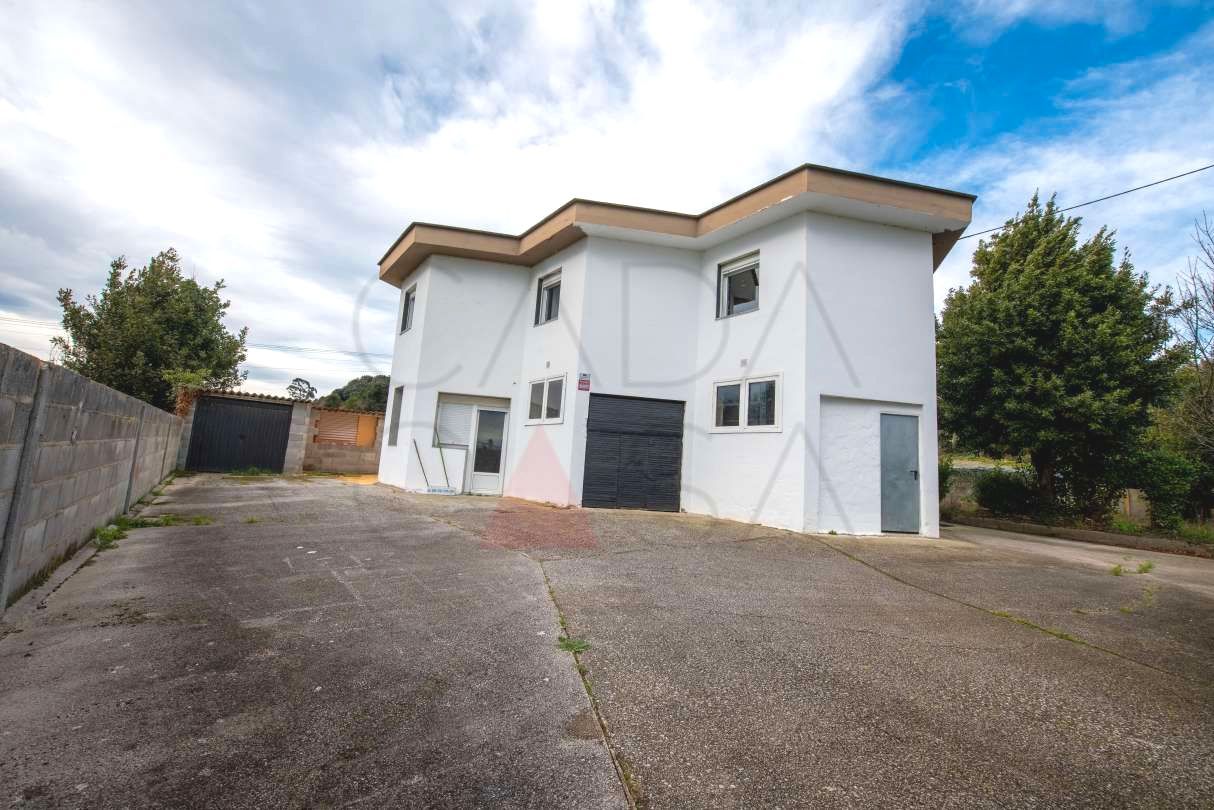 Exterior view of House or chalet for sale in Santa Cruz de Bezana  with Heating, Private garden and Terrace