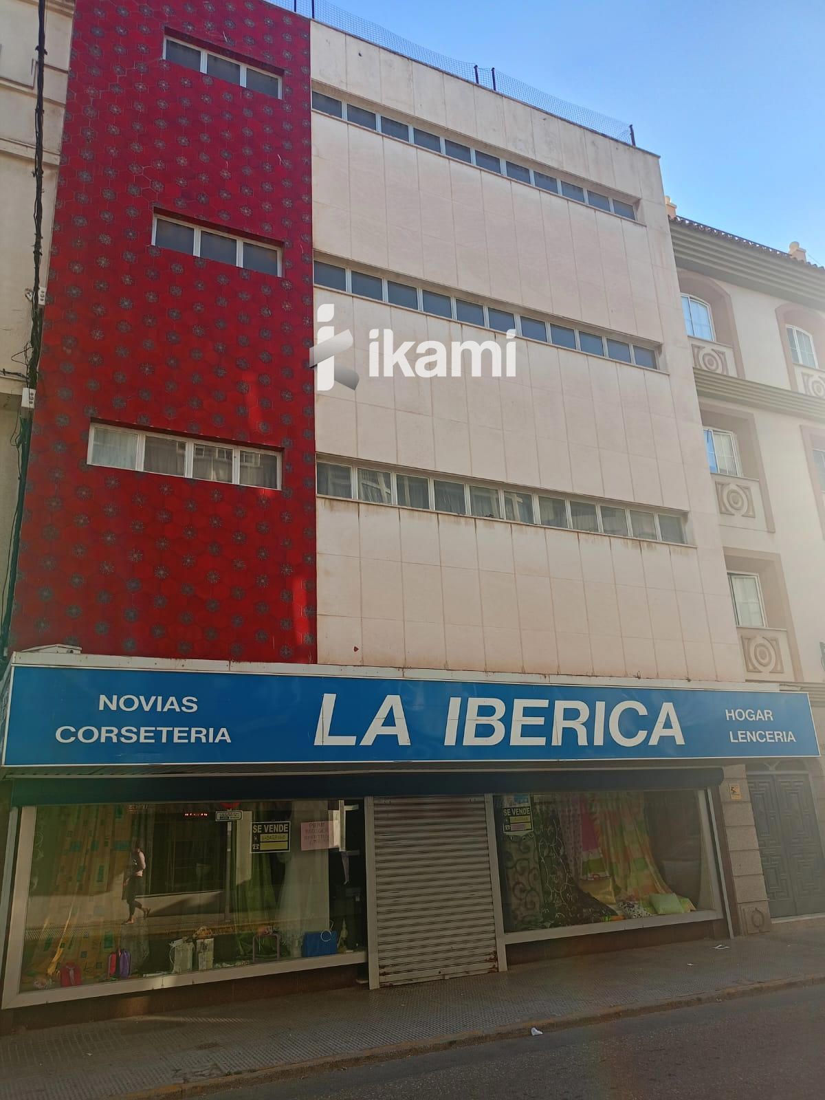 Exterior view of Building for sale in La Línea de la Concepción