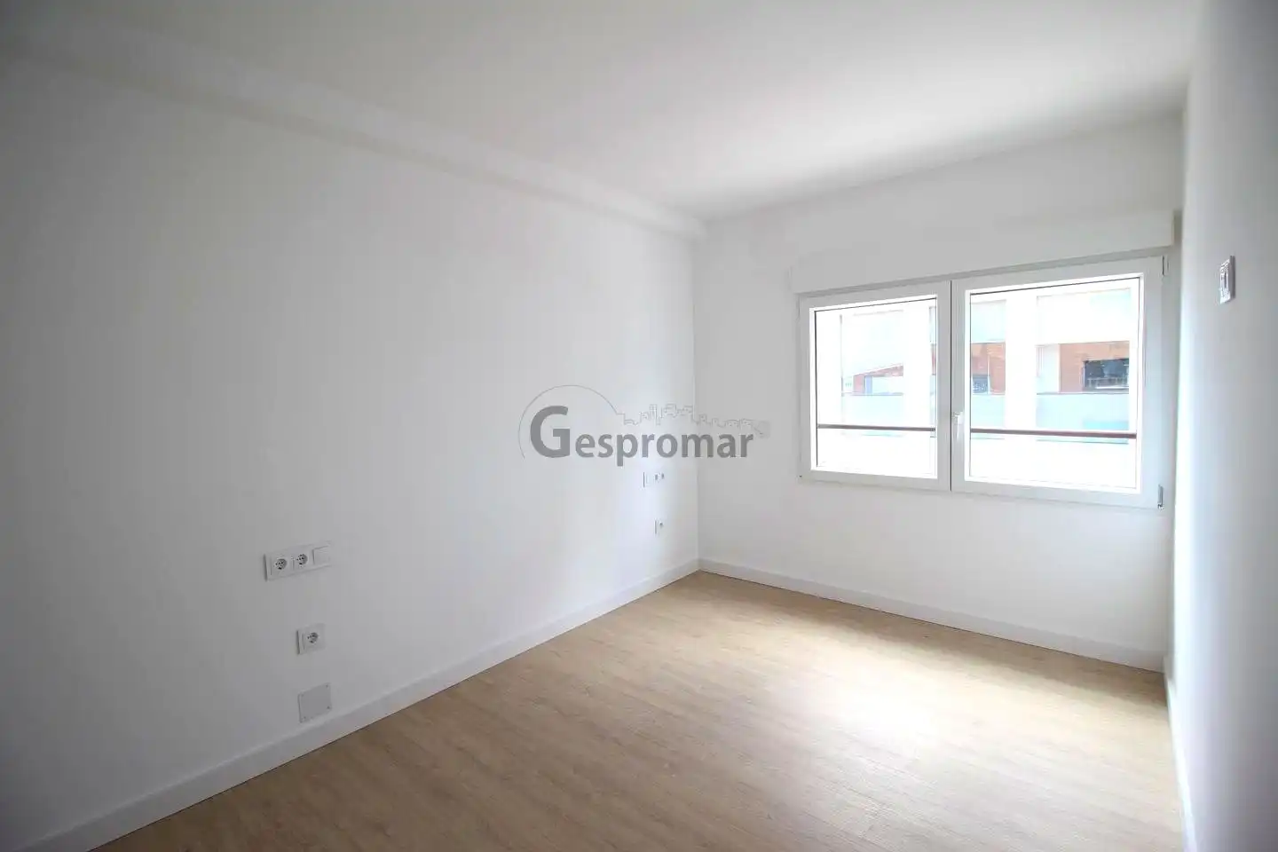 Oficina de alquiler en De Alfonso Gómez, Simancas, San Blas