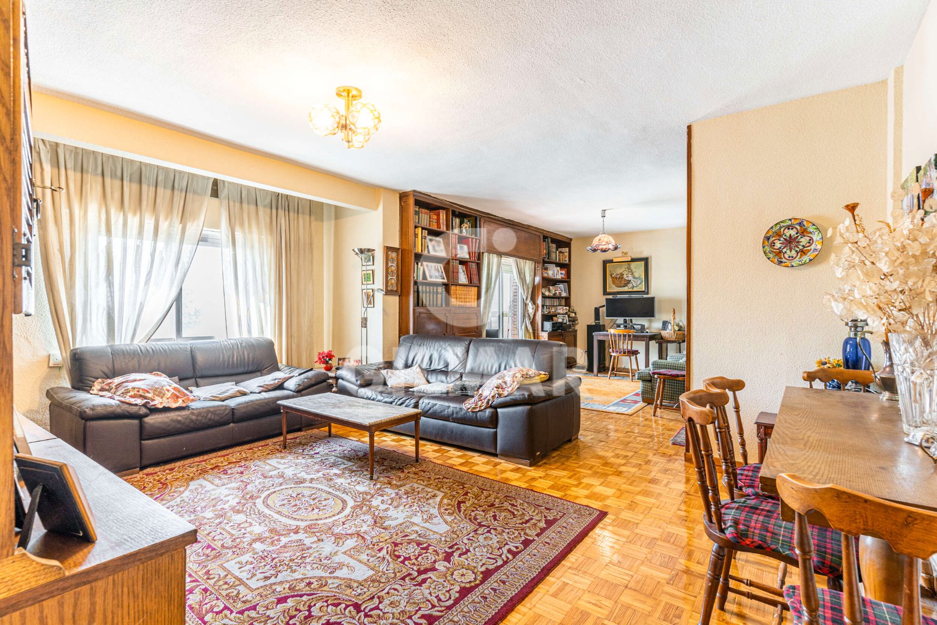 Living room of Flat for sale in  Madrid Capital  with Air Conditioner, Heating and Terrace