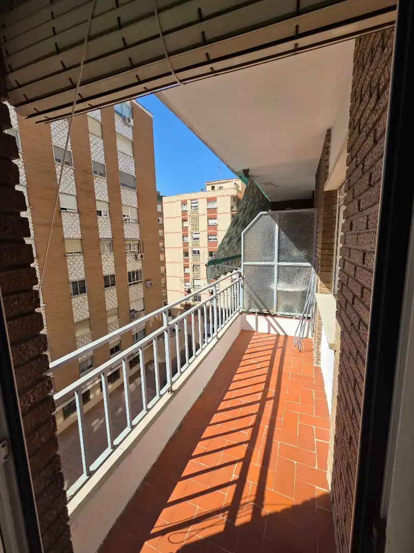 Piso con ascensor en alquiler en Calle Agustina de Aragón