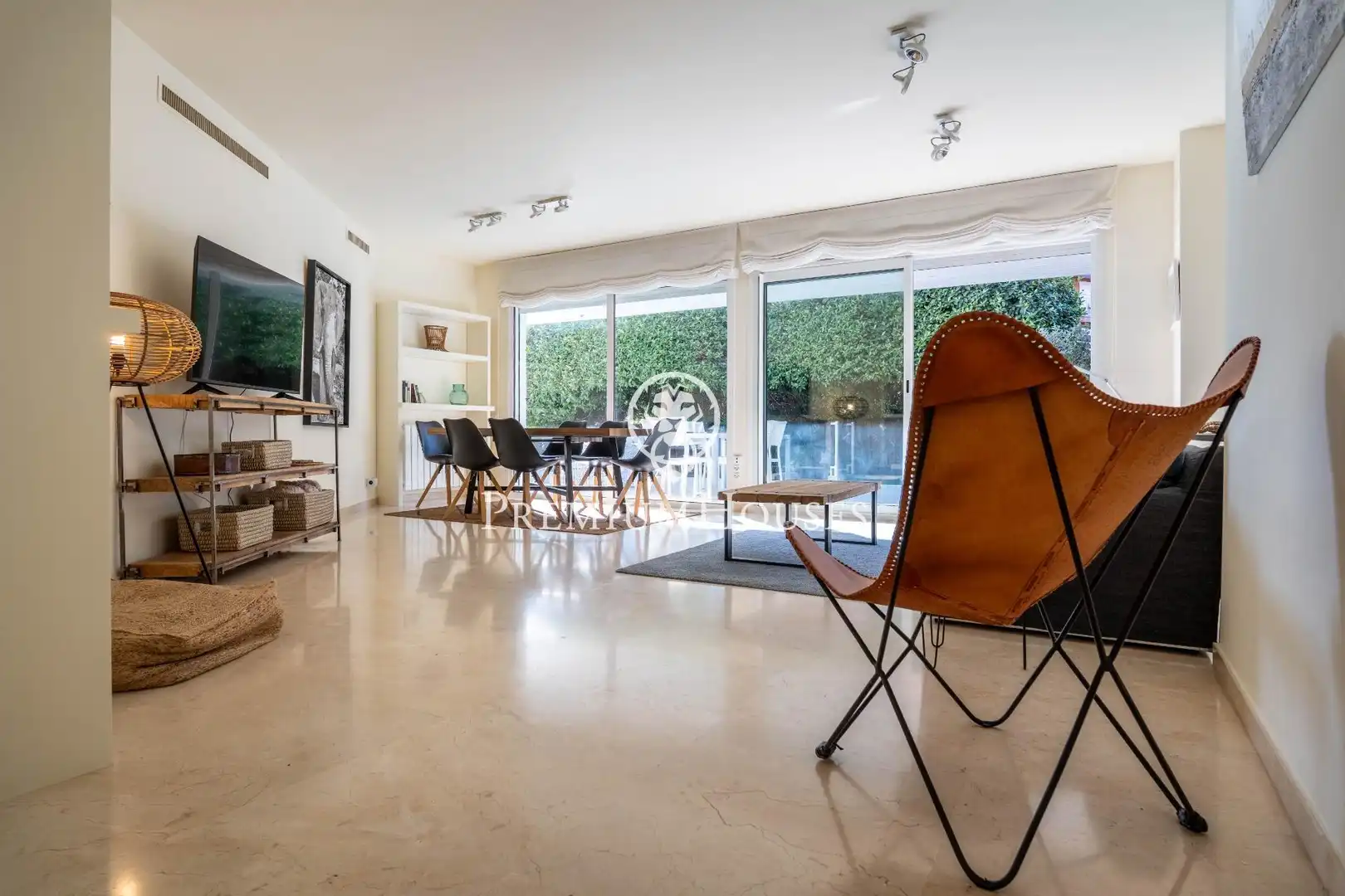 Living room of Ground floor for sale in Sitges  with Air Conditioner, Heating and Private garden