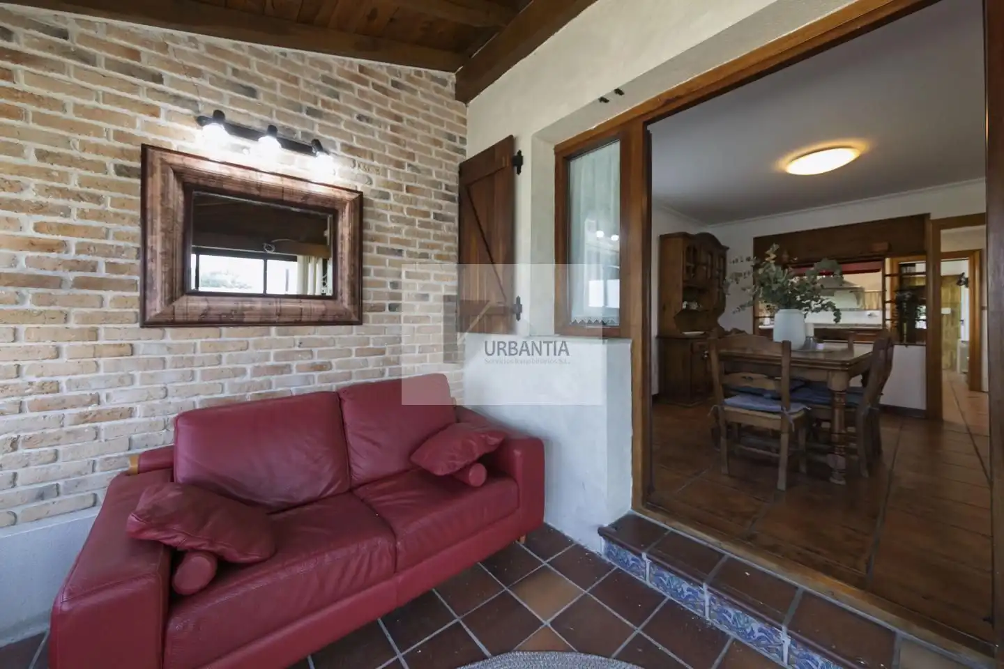 Sala d'estar de Casa o xalet en venda en Olóriz / Oloritz amb Aire condicionat, Calefacció i Jardí privat