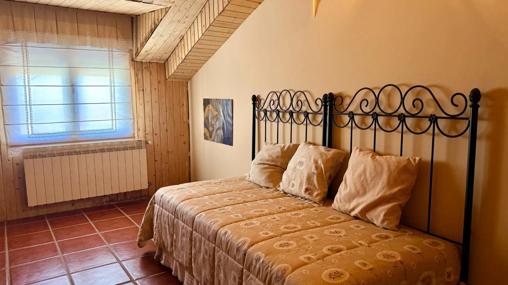 Habitación de Casa o chalet en venta en Lastras de Cuéllar con Calefacción, Jardín privado y Terraza