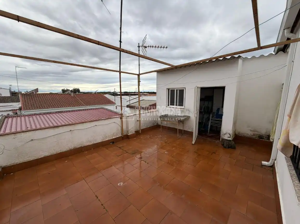Casa adosada en venda a Casco Antiguo