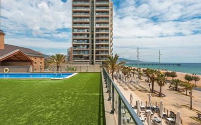 Swimming pool of Apartment for sale in Badalona  with Air Conditioner, Heating and Parquet flooring