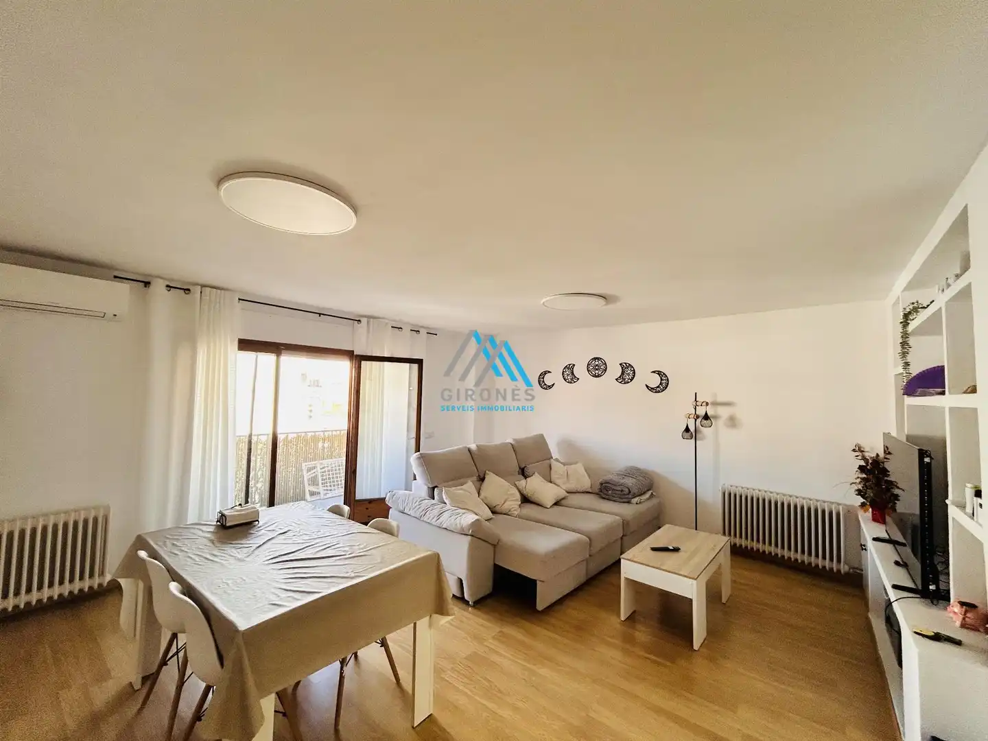 Living room of Flat for rent in Sant Feliu de Guíxols  with Air Conditioner, Heating and Parquet flooring