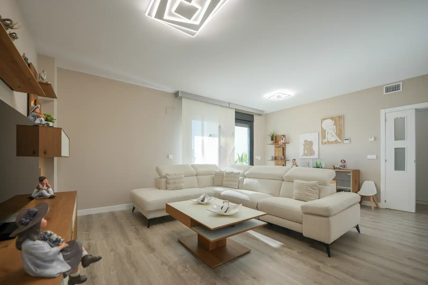Wohnzimmer von Dachboden zum Verkauf in Valladolid mit Klimaanlage, Heizung und Privatgarten