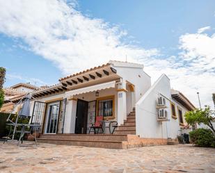 Exterior view of Single-family semi-detached for sale in Orihuela  with Air Conditioner, Private garden and Terrace