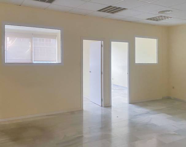 Oficina en Alquiler en La Buhaira