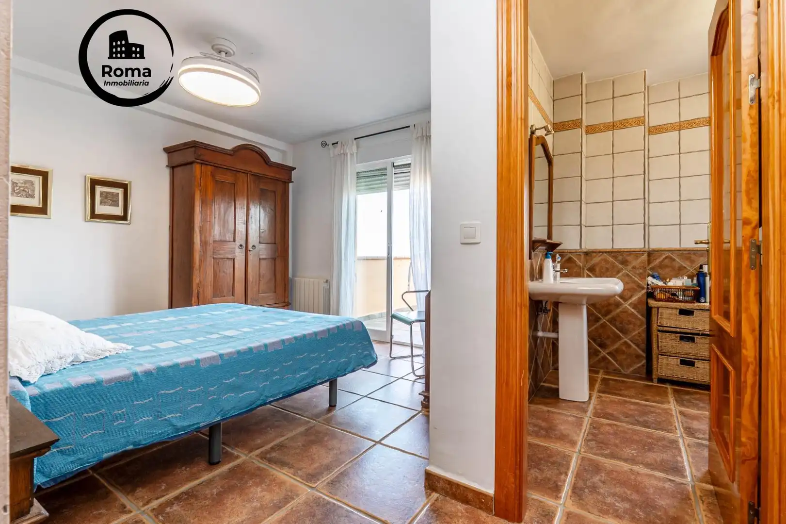 Dormitori de Casa o xalet en venda en La Zubia amb Aire condicionat, Calefacció i Jardí privat