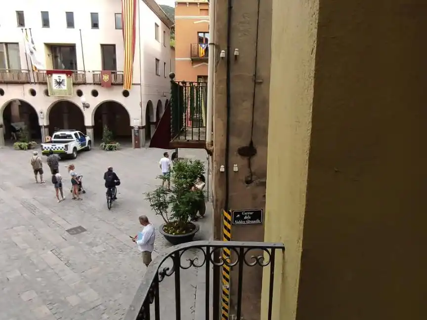 Terrassa de Dúplex en venda en Sant Joan de les Abadesses amb Traster, Moblat i Balcó
