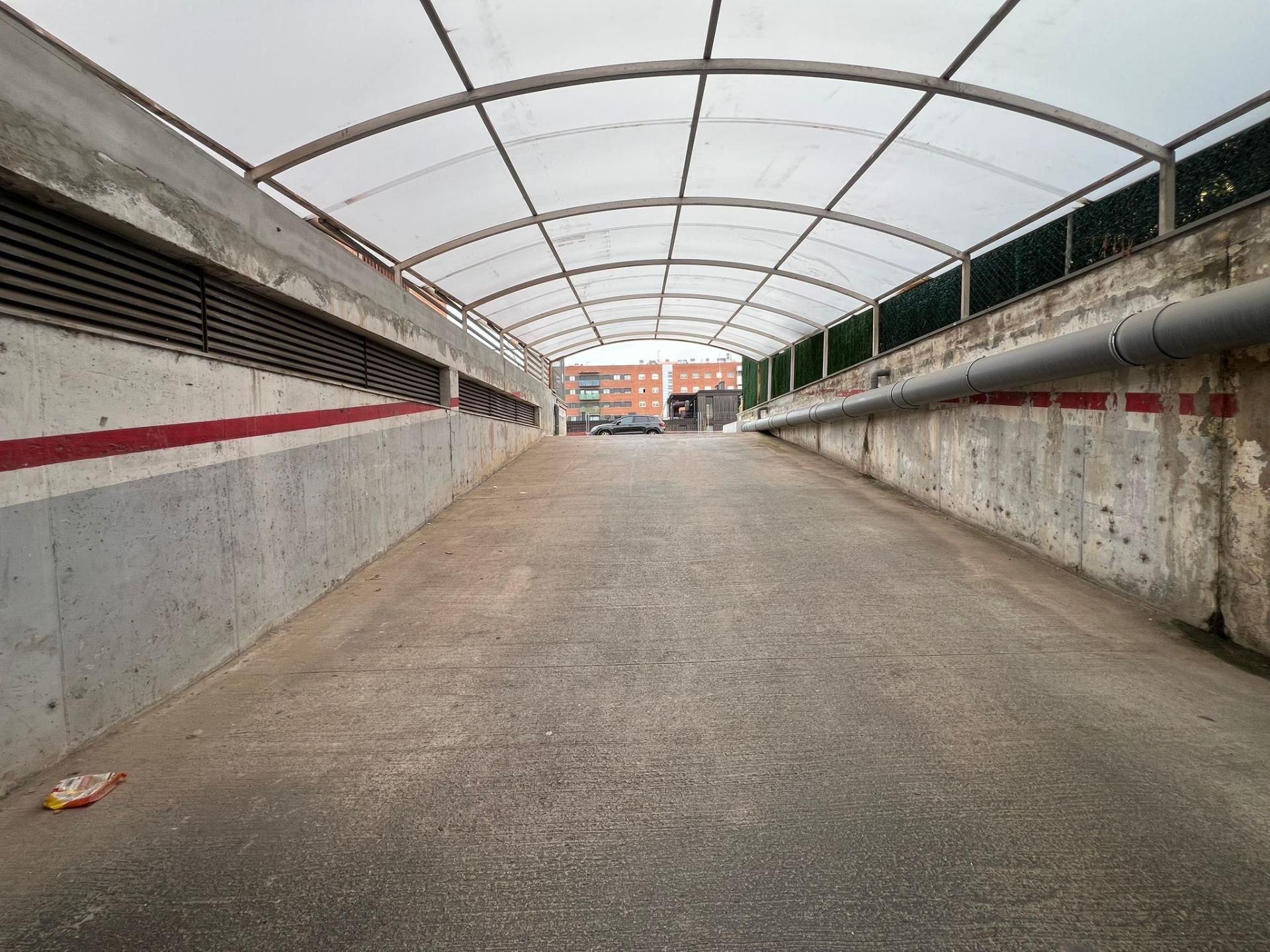 Parking of Garage for sale in Manresa